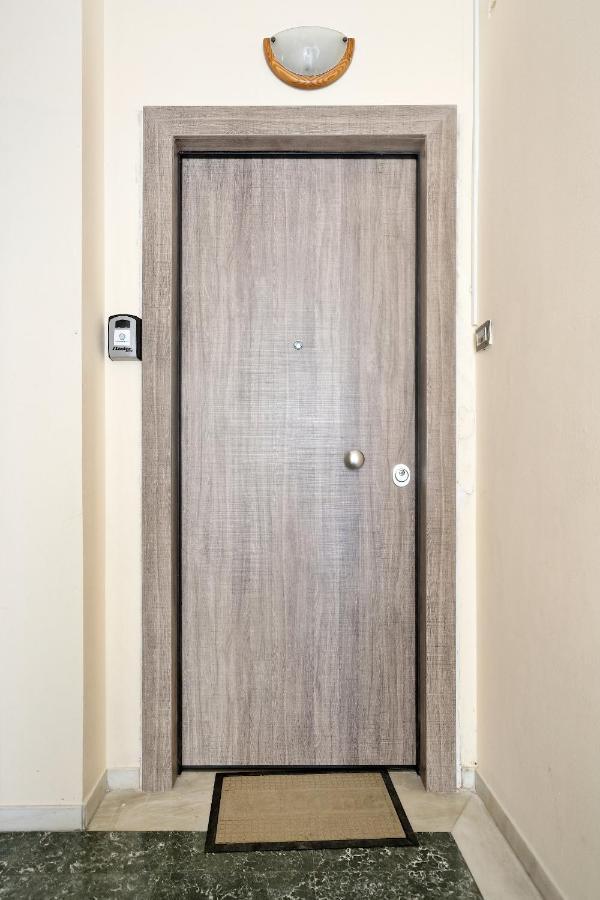 Glyfada Breeze Apartments أثينا المظهر الخارجي الصورة